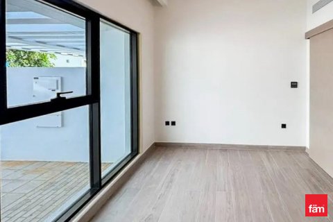 Villa in Dubai, UAE 4 bedrooms, 144 sq.m. № 708285 - photo 9