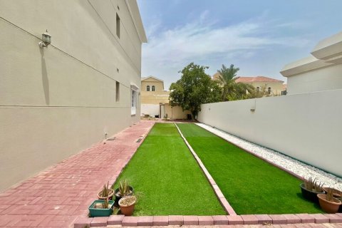 阿联酋 Dubai Al Barsha 待租 : 5 卧, 1393.5 平方米 , 编号637528 - 照片 13