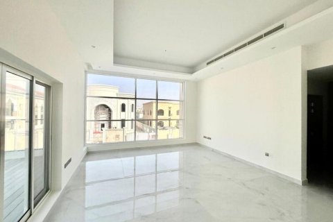 Vilë në Al Barsha, Dubai, Emiratet e Bashkuara Arabe 5 dhoma gjumi, 903.64 m2. № 637529 - Foto 2