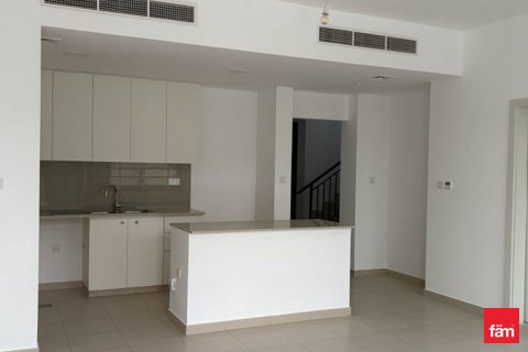 Vila v Town Square, Dubai, SAE 4 spálne, 273 m2 č. 713552 - Fotografia 11