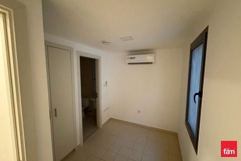 Vila v Town Square, Dubai, SAE 4 spálne, 273 m2 č. 713552 - Fotografia 16