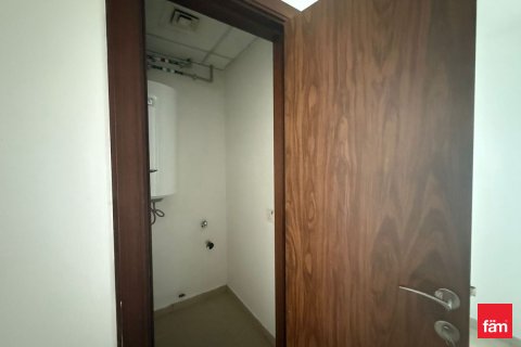 Apartment in Business Bay, Dubai, UAE 1 bedroom, 120.8 sq.m. № 711724 - photo 9