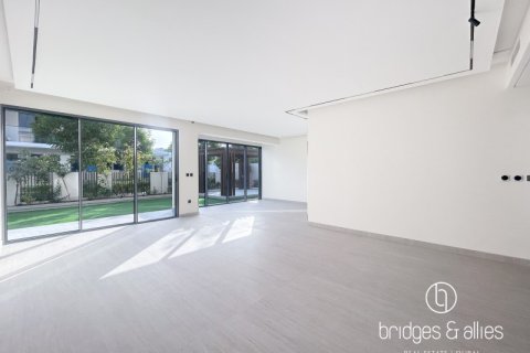 Villa sa Dubai, UAE 4 silid-tulugan, 432 sq.m. № 669257 - larawan 1