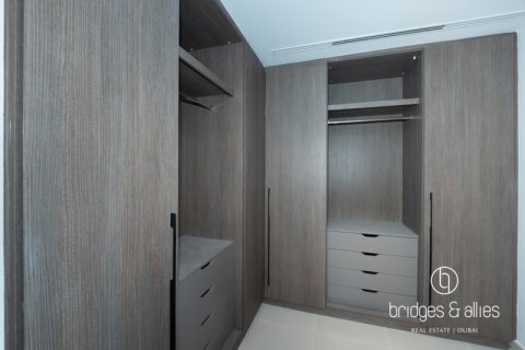 Vila di Dubai, UAE 4 bilik tidur, 271.3 meter persegi № 669254 - foto 9