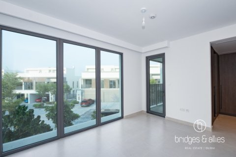 Vila di Dubai, UAE 4 bilik tidur, 271.3 meter persegi № 669254 - foto 8
