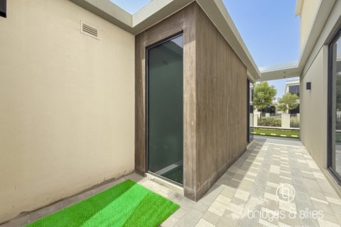 Снять в аренду виллу в Дубай, ОАЭ 5 спален, 577.4м2, № 669256 - фото 12