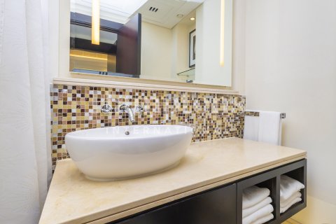 Apartment sa Downtown Dubai (Downtown Burj Dubai), UAE 1 silid-tulugan, 74.32240000 sq.m. № 651611 - larawan 3