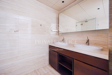 Lägenhet uthyres i Burj Khalifa, Dubai, UAE 2 sovrum, 182.83124594 kvm Nr. 651609 - fotografi 6