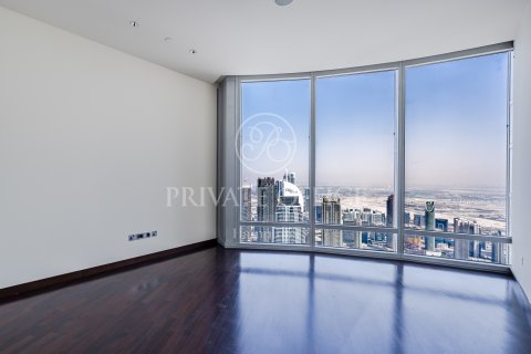 Lägenhet uthyres i Burj Khalifa, Dubai, UAE 2 sovrum, 182.83124594 kvm Nr. 651609 - fotografi 1