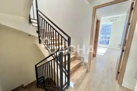 Kuća u nizu u Dubai Investment Park, UAE 4 spavaćih soba, 87 m2 Br. 706584 - fotografija 5