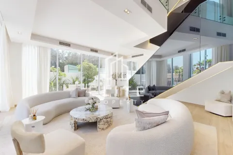 Dubai, संयुक्त अरब अमीरात में विला, 4 बेडरूम, संख्या 659389 - फ़ोटो 2