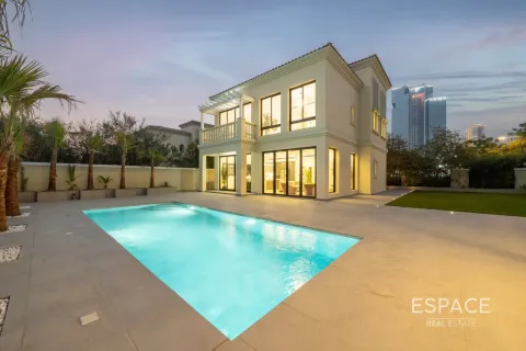 Villa til salgs i Jumeirah Village Triangle, Dubai, Emiratene 2 soverom, 251 kvm Nr. 661017 - Foto 1