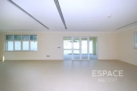 Villa zum Verkauf in Jumeirah Park, Dubai, VAE 4 Schlafzimmer, 403 m2 Nr. 661019 - Foto 11