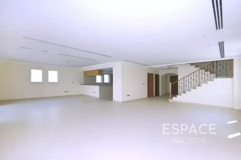 Villa zum Verkauf in Jumeirah Park, Dubai, VAE 4 Schlafzimmer, 403 m2 Nr. 661019 - Foto 5