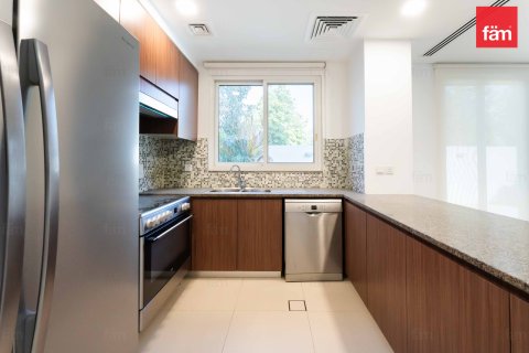 Üürile anda ridamaja asukohaga Dubai, AÜE: 4 magamistoaga, 263.6 m² Nr 708477 - pilt 13