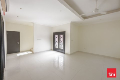 Vila u gradu Dubai, UAE 6 spavaće sobe, 555 m2 Br. 706121 - Slika 5