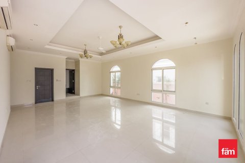 Vila u gradu Dubai, UAE 6 spavaće sobe, 555 m2 Br. 706121 - Slika 8