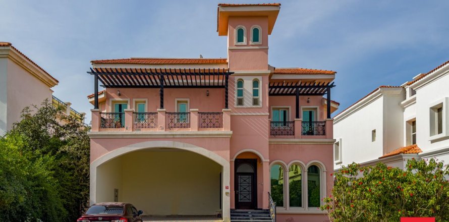 Vilă în Dubai, EAU 6 dormitoare, 555 mp.  №706121