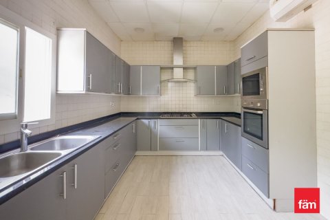 Vila u gradu Dubai, UAE 6 spavaće sobe, 555 m2 Br. 706121 - Slika 12