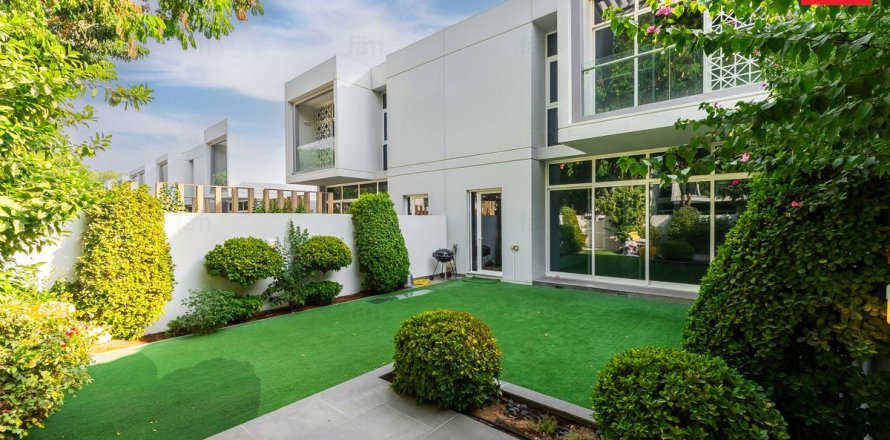 Townhouse i Dubai, UAE 3 soveværelser, 221.3 kvm № 740372