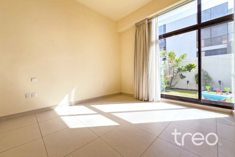 טאונהאוס להשכרה ב Mohammed Bin Rashid City, Dubai, איחוד האמירויות  3 חדרי שינה, 187.2 מ"ר, מספר 733804 - תמונה 15