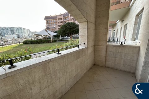 Apartman u gradu Motor City, Dubai, UAE 3 spavaće sobe, 224 m2 Br. 670885 - Slika 8