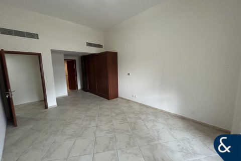 Apartman u gradu Motor City, Dubai, UAE 3 spavaće sobe, 224 m2 Br. 670885 - Slika 6