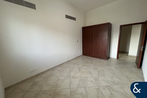 Apartman u gradu Motor City, Dubai, UAE 3 spavaće sobe, 224 m2 Br. 670885 - Slika 12