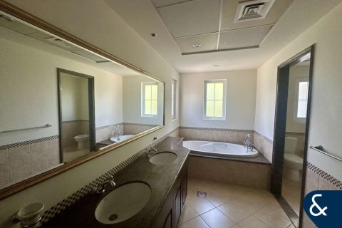 Vila di Arabian Ranches, Dubai, UEA 4 kamar tidur, 361 m2 nomor 668593 - foto 16