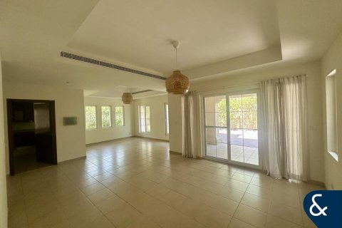 Vila di Arabian Ranches, Dubai, UEA 4 kamar tidur, 361 m2 nomor 668593 - foto 12