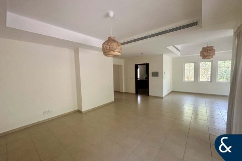 Vila di Arabian Ranches, Dubai, UEA 4 kamar tidur, 361 m2 nomor 668593 - foto 13