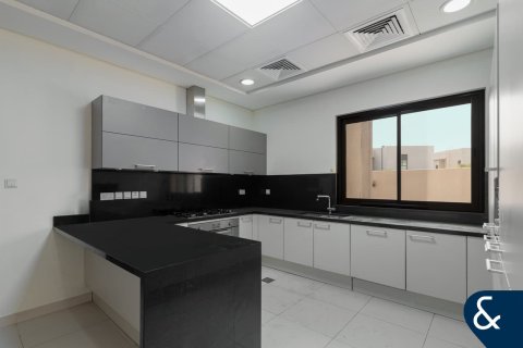 Villa itt: Meydan, Dubai, EAE, 5 hálószoba, 961 m², azonosító: 668591 - fénykép 15