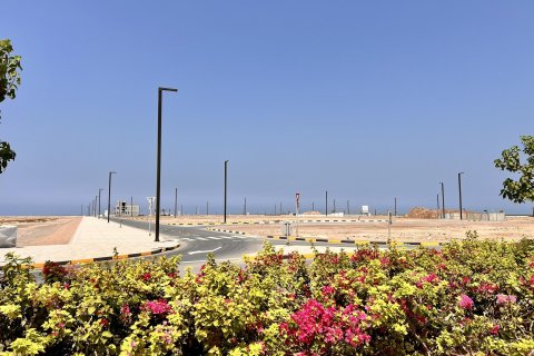 Zemlja u gradu Al Mairid, Ras Al Khaimah, UAE 929 m2 Br. 656839 - Slika 4