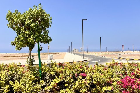 Zemlja u gradu Al Mairid, Ras Al Khaimah, UAE 929 m2 Br. 656839 - Slika 2