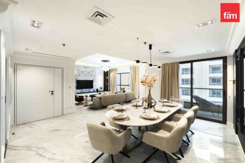 Apartment in Dubai, UAE 3 bedrooms, 175 sq.m. № 630489 - photo 12