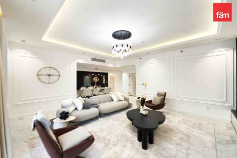 Apartment in Dubai, UAE 3 bedrooms, 175 sq.m. № 630489 - photo 3