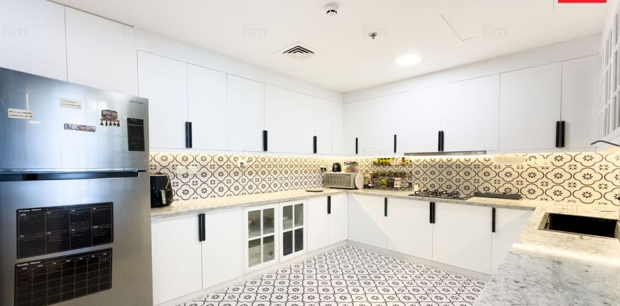 Apartament în Al Furjan, Dubai, EAU 2 dormitoare, 146.1 mp.  №655785