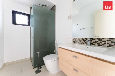 Villetta a schiera in affitto a Dubai, EAU 3 camere da letto, 253 mq. № 655789 - foto 16