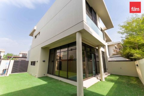 Villetta a schiera in affitto a Dubai, EAU 3 camere da letto, 253 mq. № 655789 - foto 1