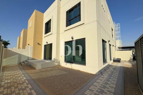 Māja Al Rahmaniya, Sharjahjā, AAE 3 istabas, 251 m2 Nr. 642656 - attēls 4
