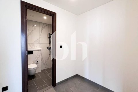 Apartment in Dubai, UAE 3 bedrooms, 146 sq.m. № 642653 - photo 13