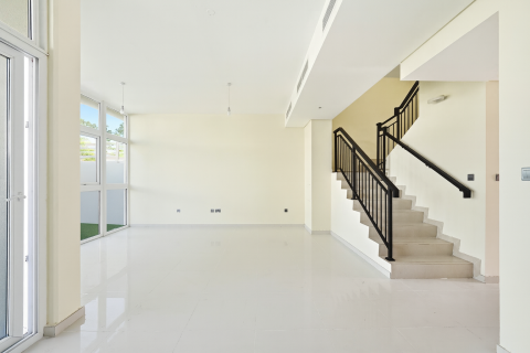 Townhouse til salg i Dubai, UAE 3 soveværelser, 151.8 kvm № 749160 - foto 3