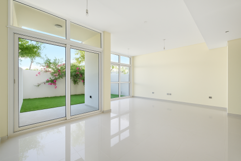 Townhouse til salg i Dubai, UAE 3 soveværelser, 151.8 kvm № 749160 - foto 1