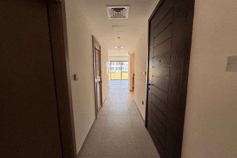 Townhouse sa Damac Lagoons, Dubai, UAE 4 silid-tulugan, 144 sq.m. № 728755 - larawan 2