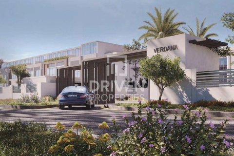Dubai Investment Park、Dubai、UAEにあるヴィラ 4ベッドルーム、78.6 m2 No742706