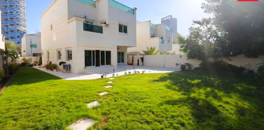 Villa à Dubai, EAU: 4 chambres, 501.5 m2 № 715407
