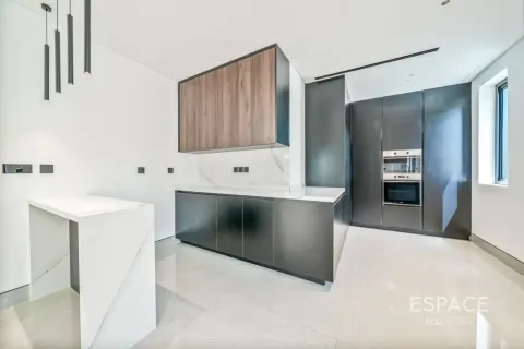 Villa in Jumeirah Park, Dubai, UAE 5 bedrooms, 481 sq.m. № 738375 - photo 8