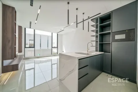 Villa in Jumeirah Park, Dubai, UAE 5 bedrooms, 481 sq.m. № 738375 - photo 9