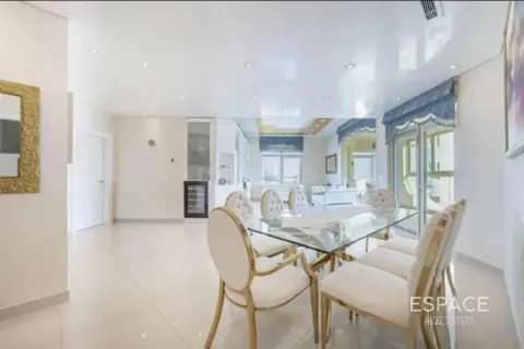 Apartament do wynajęcia w Palm Jumeirah, Dubai, ZEA 3 sypialnie, 199 mkw., nr 738371 - zdjęcie 5