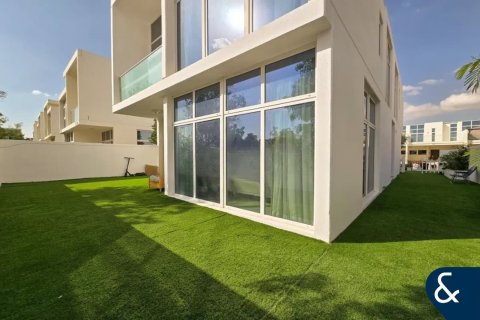 DAMAC Hills (Akoya by DAMAC), Dubai, UAE의 판매용 빌라 침실 6개, 322제곱미터 번호 697865 - 사진 2